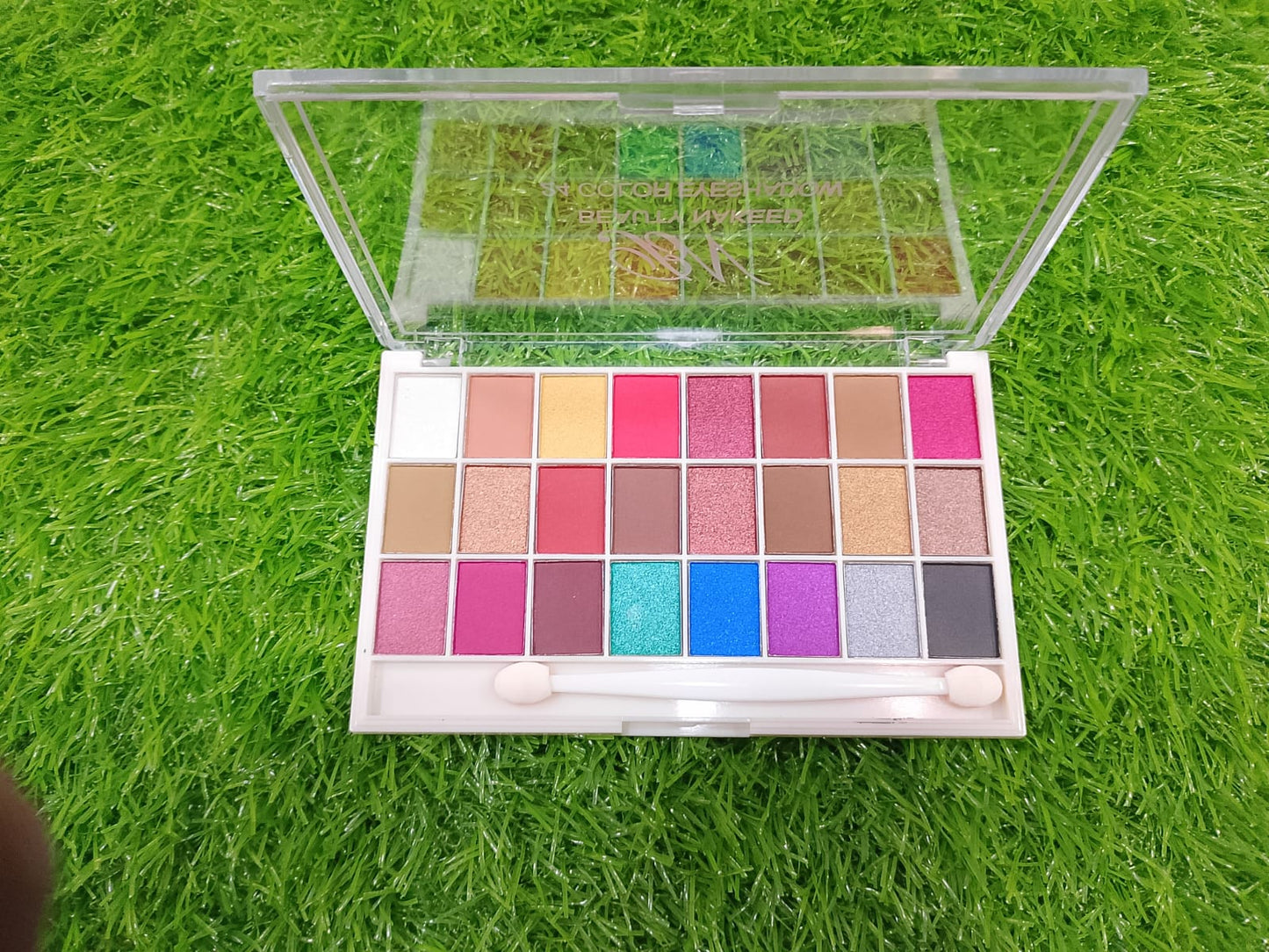 Beauty Naked 24 color eyeshadow kit