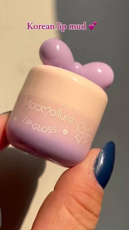 Mocallure 4 piece lipgloss set with slicon brush